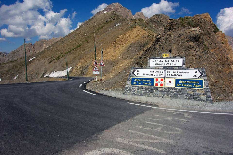 On the road: Col du Galibier from Valloire