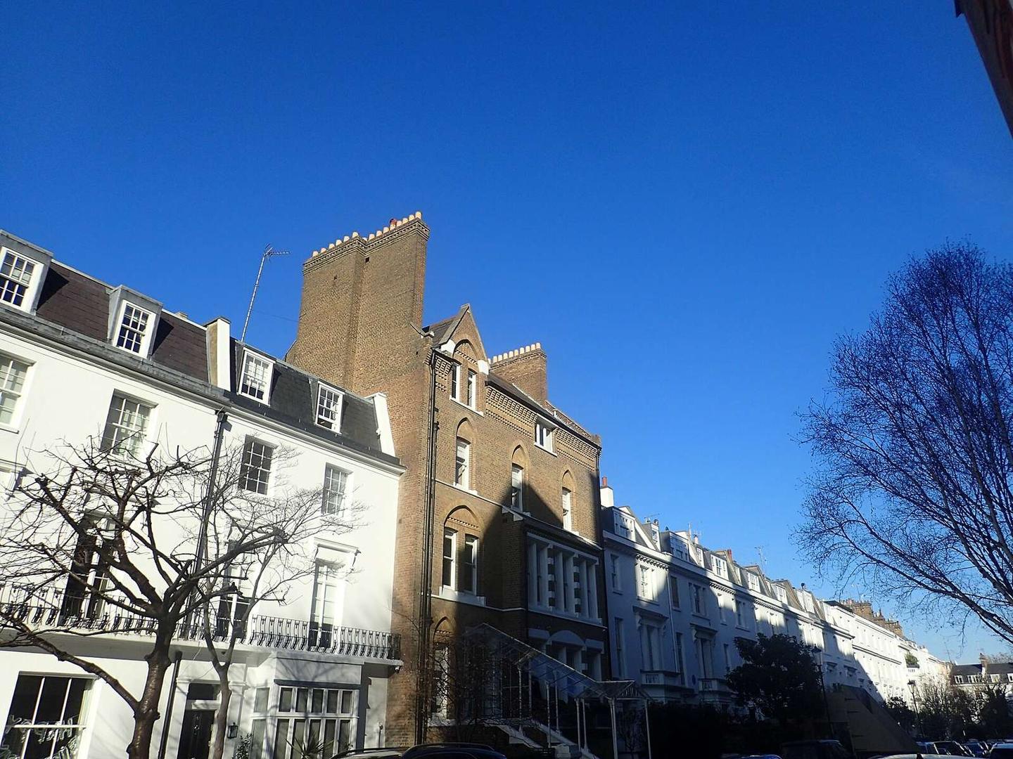 Houses in Sheffield Terrace